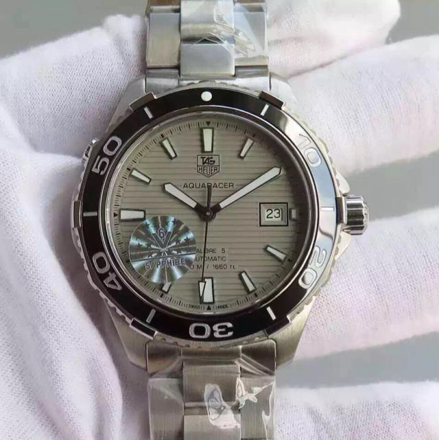 泰格豪雅是复刻手表的吗 V6厂泰格豪雅 竟潜500米系列V2版